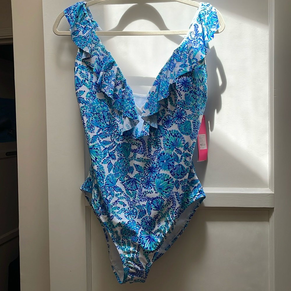 NWT Lilly Pulitzer Shell you Love Me one-piece swimsuit sz 12